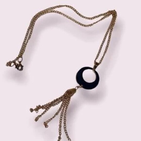 🦄 Blue and Gold Tone Circular Pendant Necklace - Picture 2 of 9